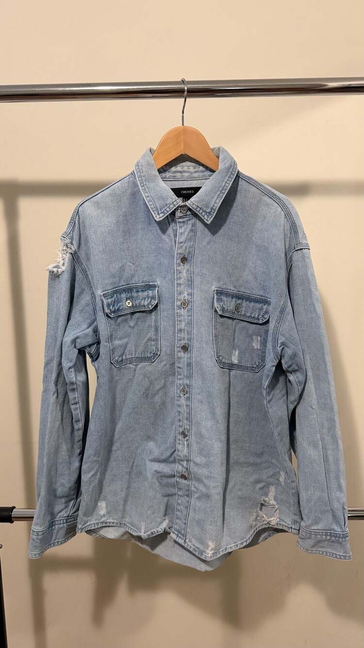 Forever 21 Denim Distressed Shacket LIGHT DENIM Small